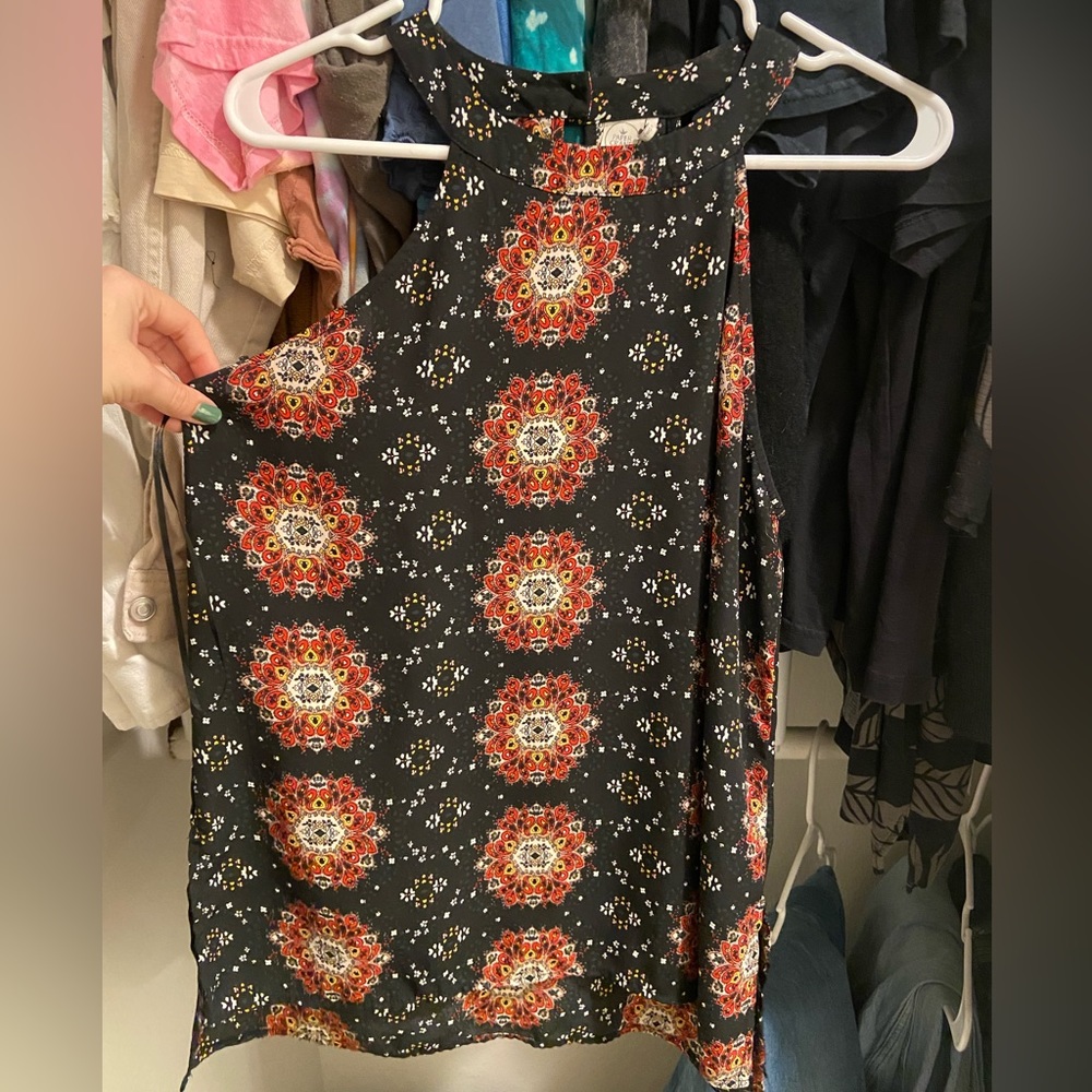 Patterned Sleeveless top